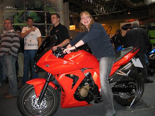11_56-1.jpg - Yvonne on Z750 - her favourite bike of the day.